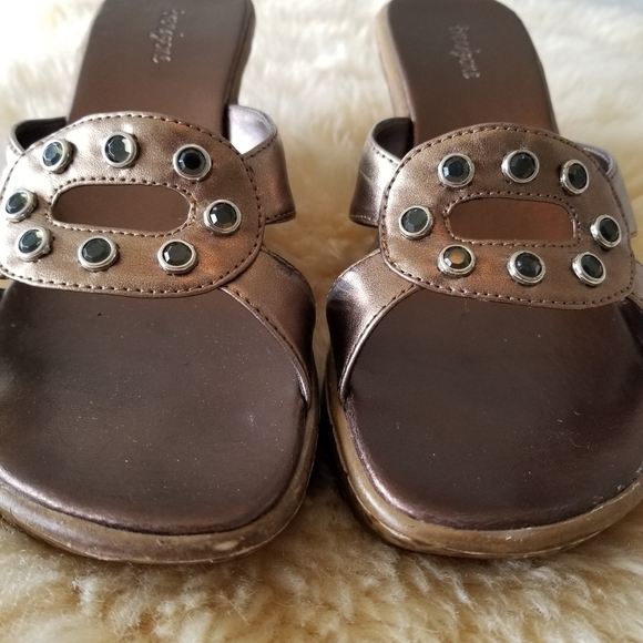 TRENDZONE Bronze Wedge Hutton Sandals Size 8M - Picture 8 of 12